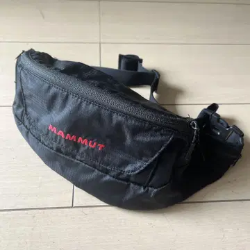 MAMMUT 블랙 웨스트 파우치