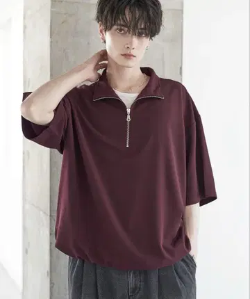 하프 지퍼 T