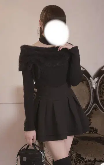 미셸 마카롱 슬림 레그 스커트 블랙