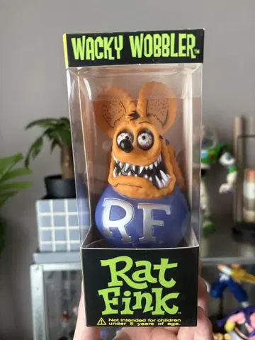 Rat Fink Wacky Wobbler 피규어