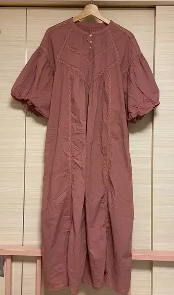 핑크 자수 롱 셔츠 원피스