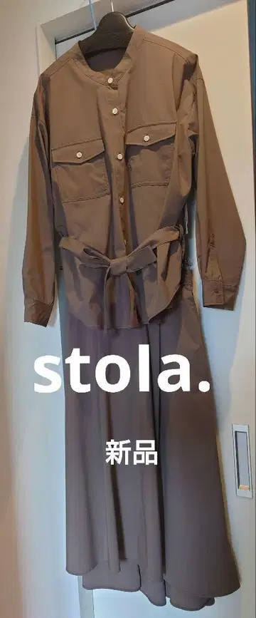 stoIa. 새상품 투피스