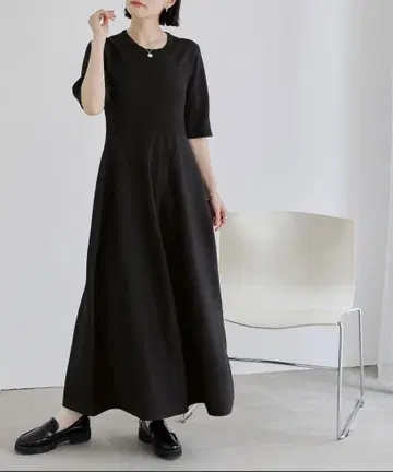 titivate 하프 슬리브 리브 디자인 니트 원피스 블랙