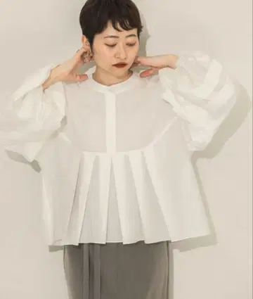 볼륨 블라우스 KBF