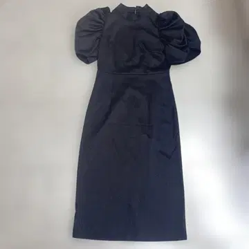 H&M 블랙 퍼프 슬리브 타이트 드레스