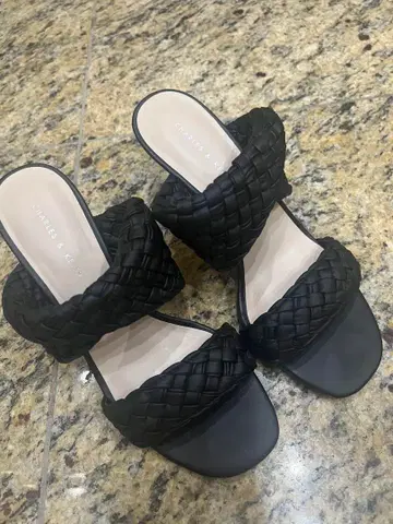 찰스앤키스 샌들