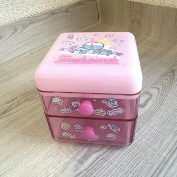프레쉬 펀치 플라스틱 체스트