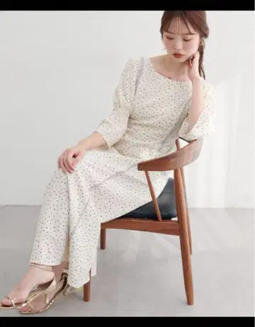 natural couture 캔디 슬리브 파이핑 원피스