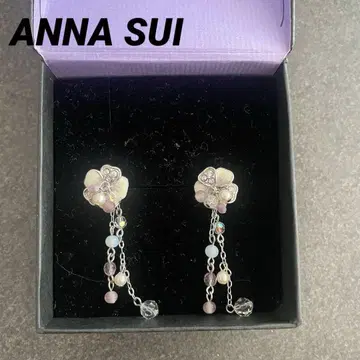 ANNA SUI 안나수이 꽃과 비즈 귀걸이 양쪽용 귀걸이