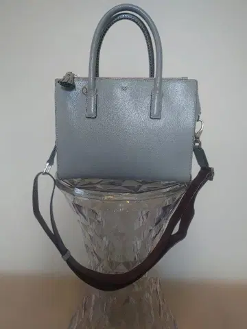 ANYA HINDMARCH 핸드백