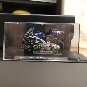 혼다 RC211V 다이치로 카토 2003