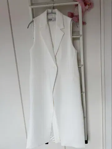 화이트 롱 베스트 Zara