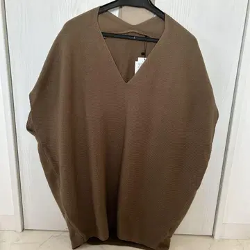 안티카 돌먼형 티셔츠