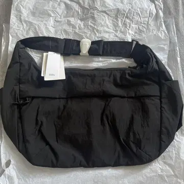 [ 새상품 ] 글로벌 워크 블랙 숄더백 발수 경량