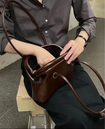 컨디션 최상 OSOI TONI MINI BAG 숄더 백