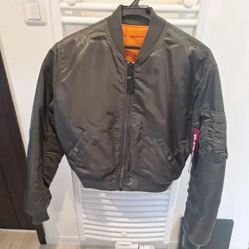 ALPHA INDUSTRIES 올리브 블루종 택 포함 새상품