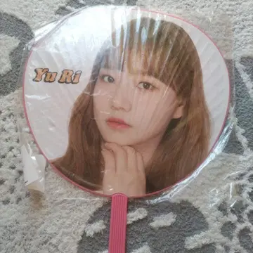 IZ*ONE BIG 부채 3. 조유리