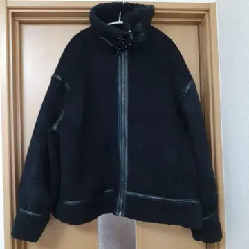 새상품급 무스탕 자켓