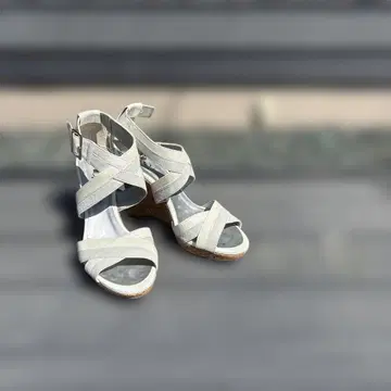 다이애나 샌들 M 23cm 상당