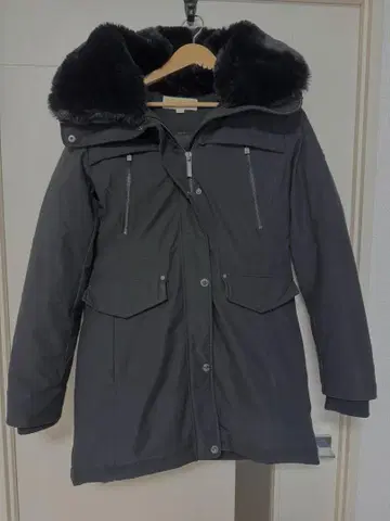 마이클코어스 다운 자켓