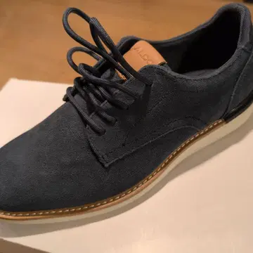 [ 새상품 ] ALDO 다크 블루 스웨이드 느낌 드레스 슈즈
