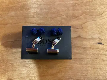 HUGO BOSS 커프스 단추