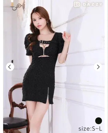 벨트 디자인 라메 지퍼 컷 아웃 반팔 타이트 미니 드레스