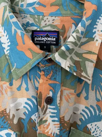 새상품급 patagonia 하와이안 프린트 반팔 셔츠 S