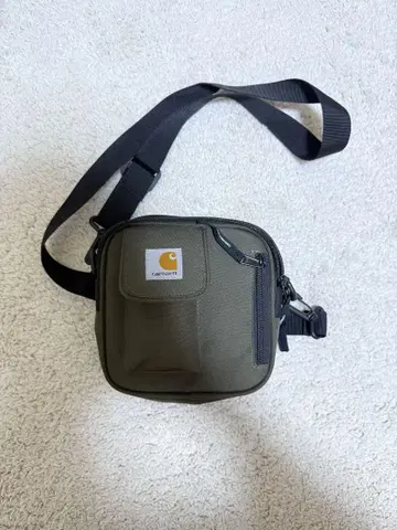 Carhartt 올리브 숄더백