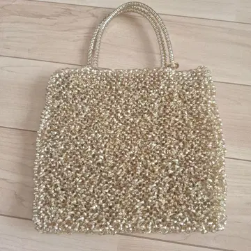 안티 프리마 골드 뜨개질 토트백
