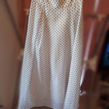 PROPORTION BODY DRESSING 오간 턱 플레어 스커트