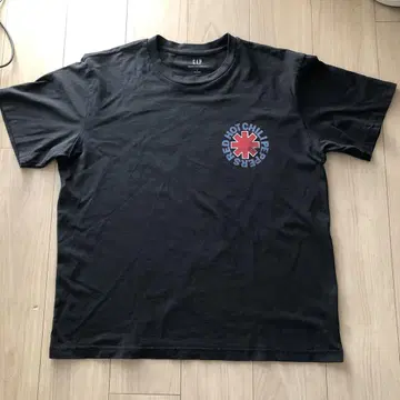 완판 gap RED HOT CHILI PEPPERS 티셔츠 L 사이즈