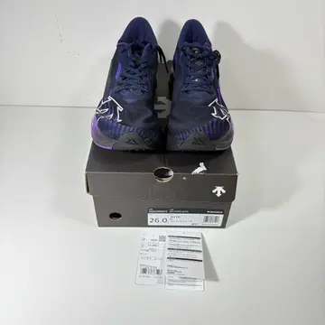 데상트 러닝화 26cm