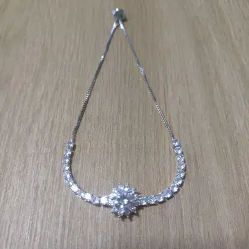 모이사나이트 팔찌