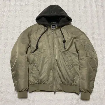 새상품급 ZARA 레이어드 스타일 MA-1 L 플라이트 자켓 충전솜