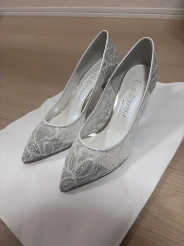 [ 새상품급 ] DIANA 레이스 펌프스 23.5cm 힐 높이 7cm