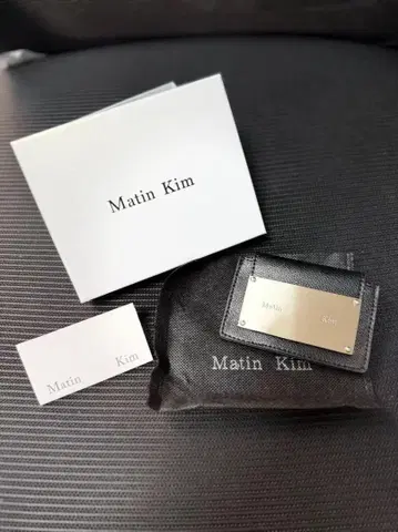 Matin Kim 프래그먼트 케이스 블랙