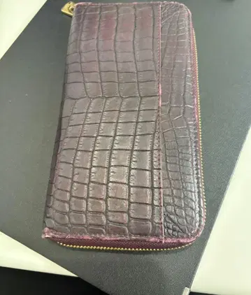 LEATHER JEWELS 크로커다일 장지갑