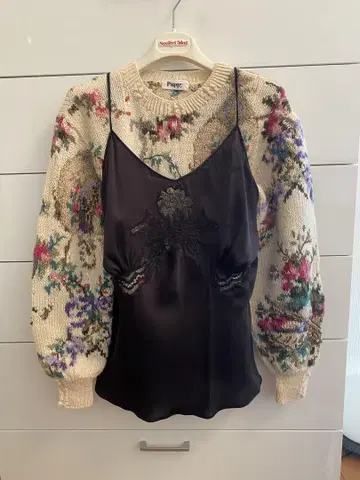 핸드메이드 빈티지 Puppy 꽃 패턴 니트