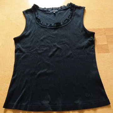 DAKS 블랙 탱크탑