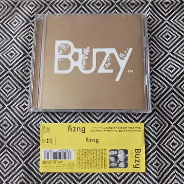 Buzy DVD 포함