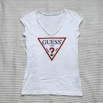 GUESS V넥 T셔츠 화이트