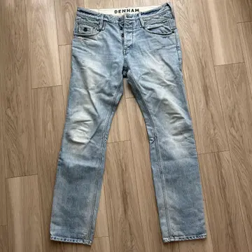 DENHAM 라이트 블루 데님 슬림 핏
