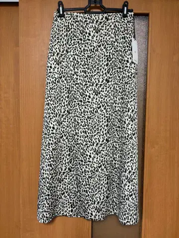 FRAMeWORK 택 포함 새상품 레오파드 무늬 롱 스커트 36 사이즈