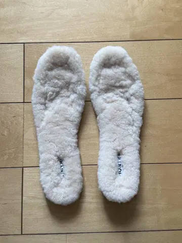Hunter 무스탕 중창 23.5cm 상당