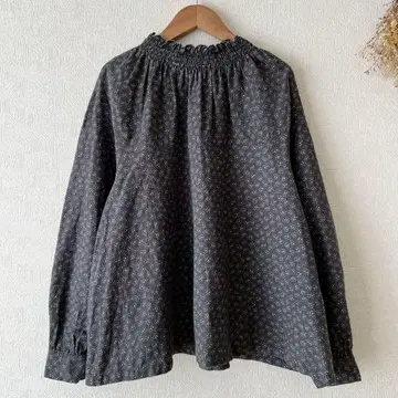 Lisette 플라탄느 프뤼 조안 하이넥 블라우스 린넨 혼방