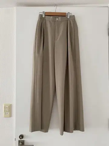 [ 유나이티드 애로우즈 ] 베이지 와이드 팬츠