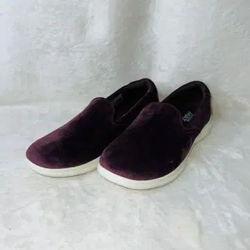 컨디션 최상 [ SKECHERS ] 스케쳐스 Goga Max 벨벳 경량