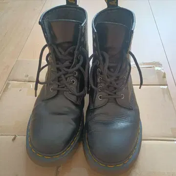 Dr. Martens 블랙 워크 부츠 8 UK