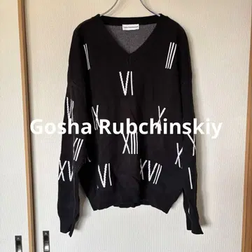 Gosha Rubchinskiy 오버사이즈 V넥 니트